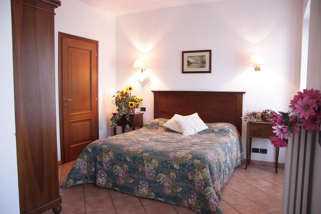 Hotel La Locanda Stresa Pokoj fotografie